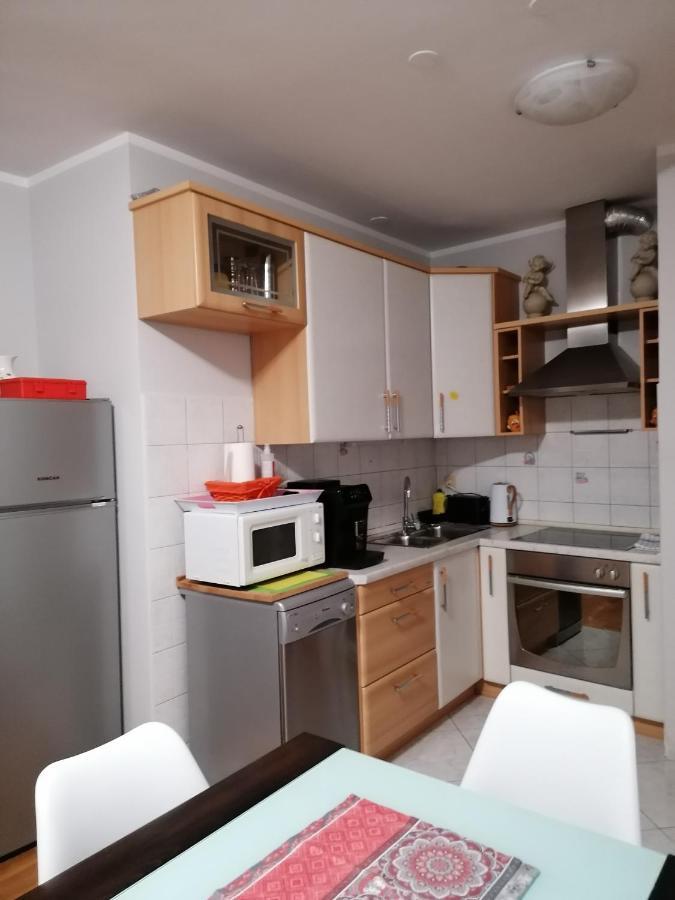 Apartman Laura Galileo Blizu Centra I Plaze Makarska Extérieur photo
